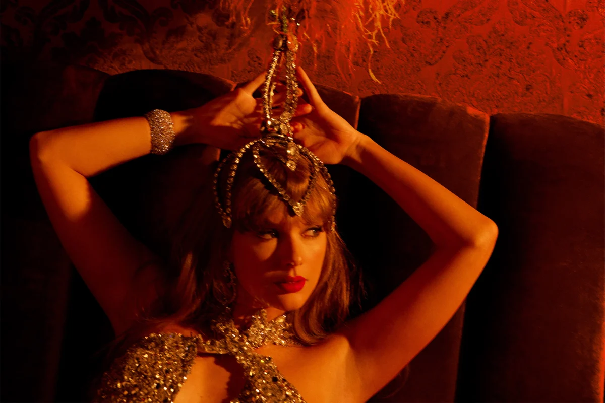 Taylor Swift The Life of a Showgirl